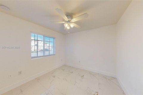 Купить таунхаус в Флорида-Сити, Флорида 3 спальни, 118.54м2, № 2005661 - фото 28