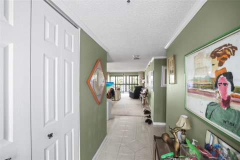 Condo in Madeira Beach, Florida, 2 bedrooms № 2204735 - photo 7