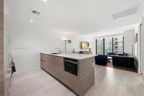 Condominio en venta en Miami, Florida, 2 dormitorios, 80.64 m2 № 1982831 - foto 4