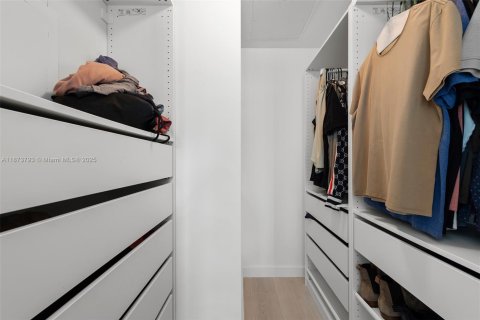 Condominio en venta en Miami, Florida, 2 dormitorios, 80.64 m2 № 1982831 - foto 14