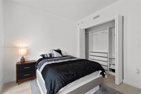 Condominio en venta en Miami, Florida, 2 dormitorios, 80.64 m2 № 1982831 - foto 17
