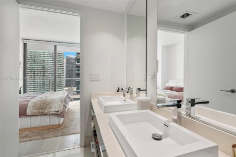 Condominio en venta en Miami, Florida, 2 dormitorios, 80.64 m2 № 1982831 - foto 13