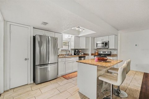 Villa ou maison à vendre à Spring Hill, Floride: 3 chambres, 116.59 m2 № 2233430 - photo 9