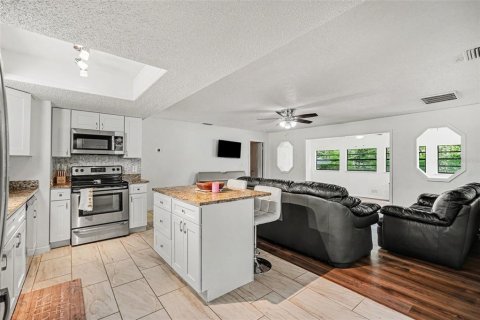 Villa ou maison à vendre à Spring Hill, Floride: 3 chambres, 116.59 m2 № 2233430 - photo 8