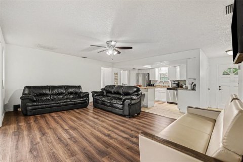 Villa ou maison à vendre à Spring Hill, Floride: 3 chambres, 116.59 m2 № 2233430 - photo 5