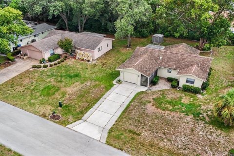 Villa ou maison à vendre à Spring Hill, Floride: 3 chambres, 116.59 m2 № 2233430 - photo 28