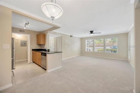 Снять в аренду кондоминиум в Палм-Харбор, Флорида 6 комнат, 112.41м2, № 1915771 - фото 9