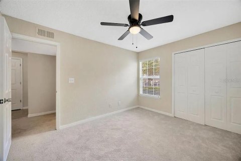 Condo in Palm Harbor, Florida, 3 bedrooms  № 1915771 - photo 19