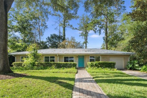 House in Gainesville, Florida 3 bedrooms, 126.16 sq.m. № 2296834