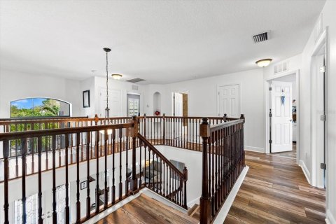 House in Pinellas Park, Florida 5 bedrooms, 319.21 sq.m. № 1572303 - photo 24