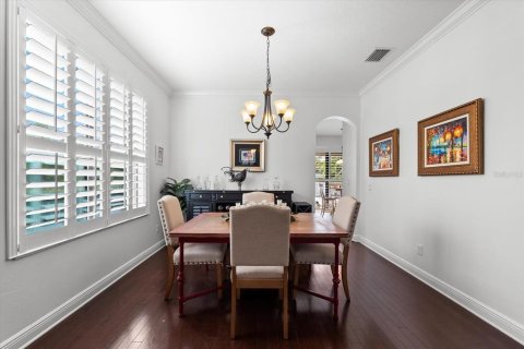House in Pinellas Park, Florida 5 bedrooms, 319.21 sq.m. № 1572303 - photo 6