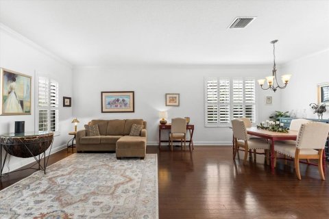 House in Pinellas Park, Florida 5 bedrooms, 319.21 sq.m. № 1572303 - photo 7