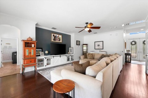 House in Pinellas Park, Florida 5 bedrooms, 319.21 sq.m. № 1572303 - photo 20