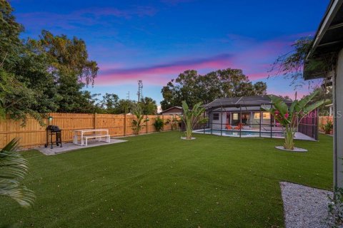 House in Tampa, Florida 3 bedrooms, 128.86 sq.m. № 2157136 - photo 24
