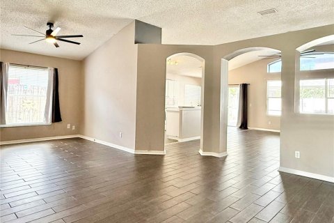 Casa en venta en Tampa, Florida, 3 dormitorios, 170.75 m2 № 1915362 - foto 8