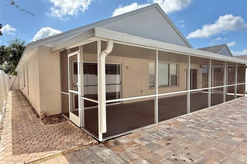 Casa en venta en Tampa, Florida, 3 dormitorios, 170.75 m2 № 1915362 - foto 27