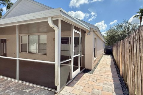 Casa en venta en Tampa, Florida, 3 dormitorios, 170.75 m2 № 1915362 - foto 23