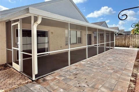 Casa en venta en Tampa, Florida, 3 dormitorios, 170.75 m2 № 1915362 - foto 26