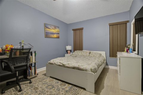 Купить виллу или дом в Лодерхилл, Флорида 3 спальни, 147.25м2, № 1938779 - фото 19