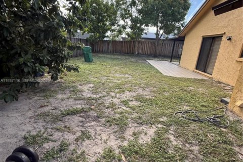 Casa en venta en Lauderhill, Florida, 3 dormitorios, 147.25 m2 № 1938779 - foto 26