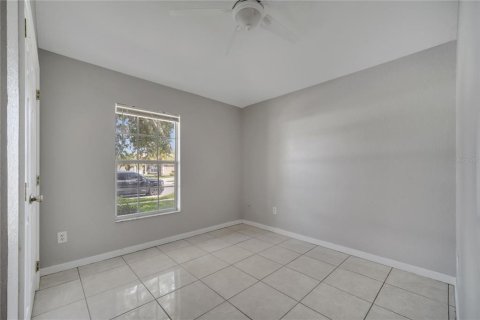 Villa ou maison à vendre à Kissimmee, Floride: 4 chambres, 175.96 m2 № 1803241 - photo 8