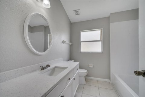 Villa ou maison à vendre à Kissimmee, Floride: 4 chambres, 175.96 m2 № 1803241 - photo 10