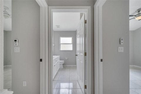 Villa ou maison à vendre à Kissimmee, Floride: 4 chambres, 175.96 m2 № 1803241 - photo 6