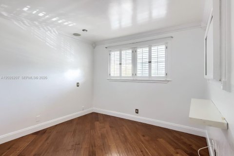 Copropriété à louer à Oakland Park, Floride: 2 chambres, 77.11 m2 № 2246059 - photo 8