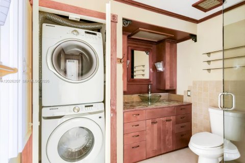 Copropriété à louer à Oakland Park, Floride: 2 chambres, 77.11 m2 № 2246059 - photo 7