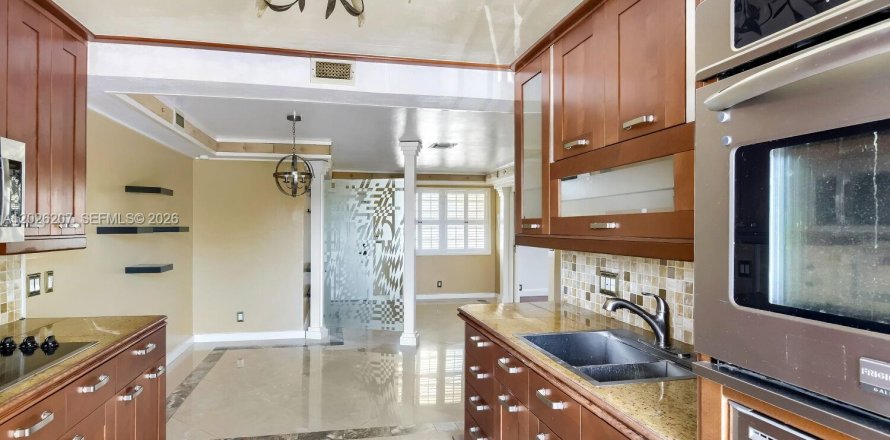 Condo à Oakland Park, Floride, 2 chambres  № 2246059