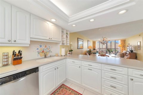 Купить кондоминиум в Сарасота, Флорида 7 комнат, 117.52м2, № 2098234 - фото 9