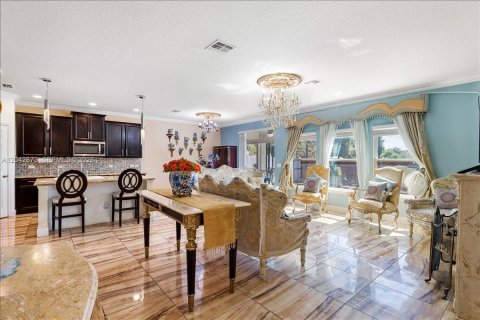 House in Winter Garden, Florida 5 bedrooms, 293.94 sq.m. № 2259988 - photo 25