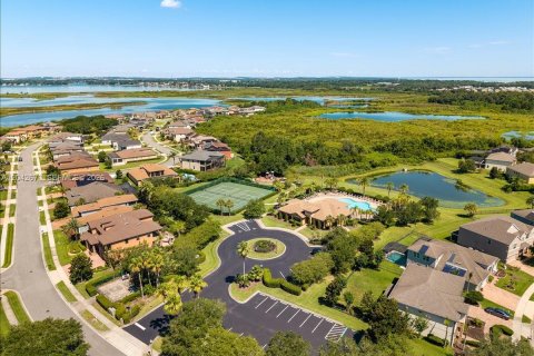 House in Winter Garden, Florida 5 bedrooms, 293.94 sq.m. № 2259988 - photo 4