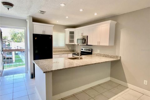 Condominio en alquiler en Zephyrhills, Florida, 2 dormitorios, 80.27 m2 № 1680950 - foto 4