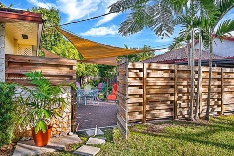 Appartement à Hollywood, Floride 1 chambre № 1995888