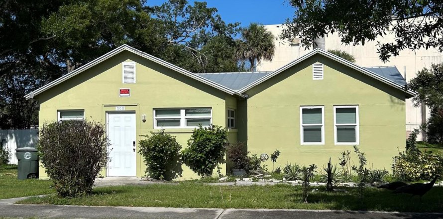 House in St. Lucie, Florida 2 bedrooms, 157.56 sq.m. № 2240069