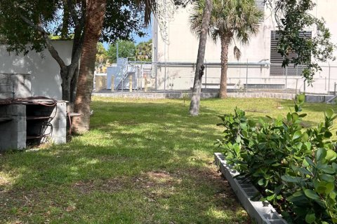 House in St. Lucie, Florida 2 bedrooms, 157.56 sq.m. № 2240069 - photo 9