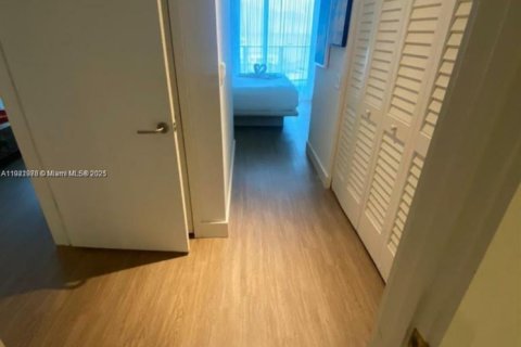 Купить кондоминиум в Холливуд, Флорида 2 спальни, 104.89м2, № 2082766 - фото 10