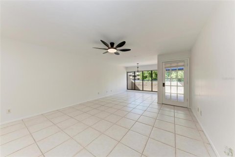 Condominio en alquiler en Sarasota, Florida, 2 dormitorios, 117.06 m2 № 1778463 - foto 7