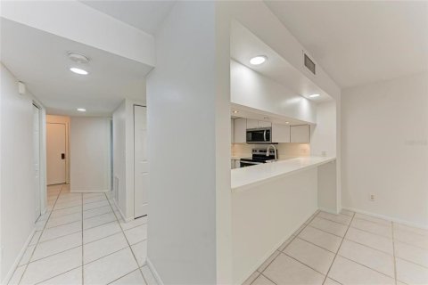 Condominio en alquiler en Sarasota, Florida, 2 dormitorios, 117.06 m2 № 1778463 - foto 14