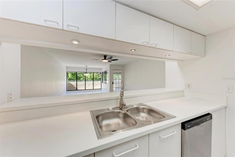 Condominio en alquiler en Sarasota, Florida, 2 dormitorios, 117.06 m2 № 1778463 - foto 17