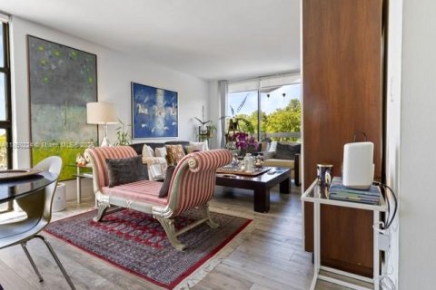 Купить кондоминиум в Майами, Флорида 2 спальни, 99.87м2, № 1855014 - фото 3