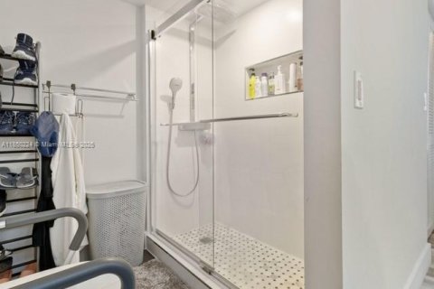 Купить кондоминиум в Майами, Флорида 2 спальни, 99.87м2, № 1855014 - фото 8