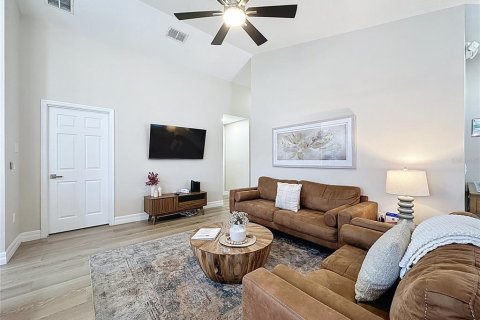 Casa en venta en Haines City, Florida, 3 dormitorios, 104.98 m2 № 1916629 - foto 11