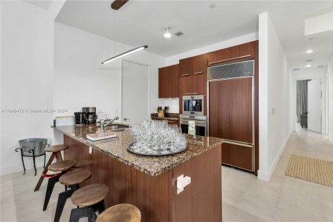 Copropriété à louer à Sunny Isles Beach, Floride: 3 chambres, 183.39 m2 № 1887848 - photo 10