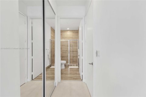 Copropriété à louer à Sunny Isles Beach, Floride: 3 chambres, 183.39 m2 № 1887848 - photo 19