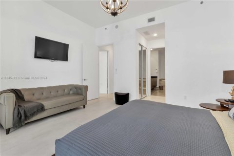 Copropriété à louer à Sunny Isles Beach, Floride: 3 chambres, 183.39 m2 № 1887848 - photo 24