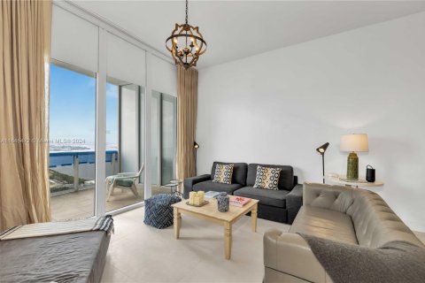 Copropriété à louer à Sunny Isles Beach, Floride: 3 chambres, 183.39 m2 № 1887848 - photo 7