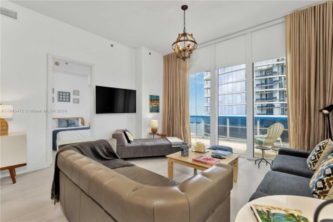 Copropriété à louer à Sunny Isles Beach, Floride: 3 chambres, 183.39 m2 № 1887848 - photo 9