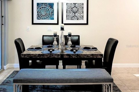Adosado en venta en Kissimmee, Florida, 4 dormitorios, 176.7 m2 № 2166008 - foto 8